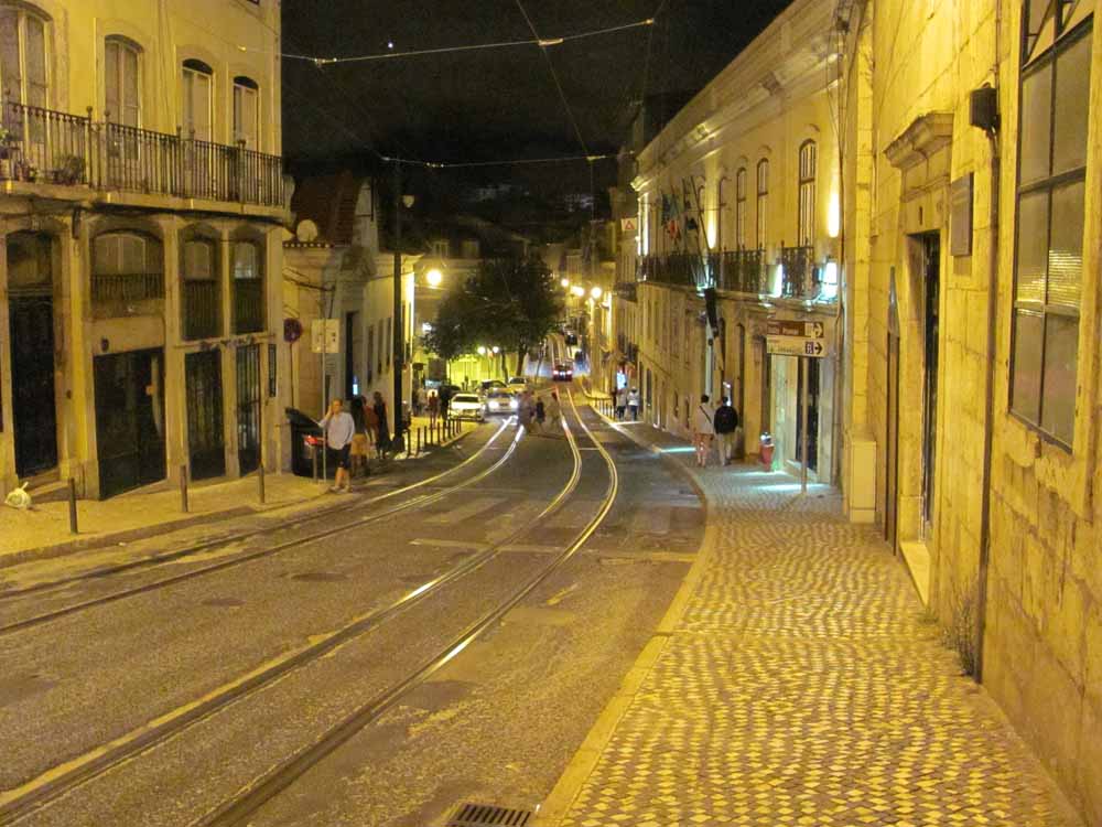 Lisbon walkaround by brushvox 092
