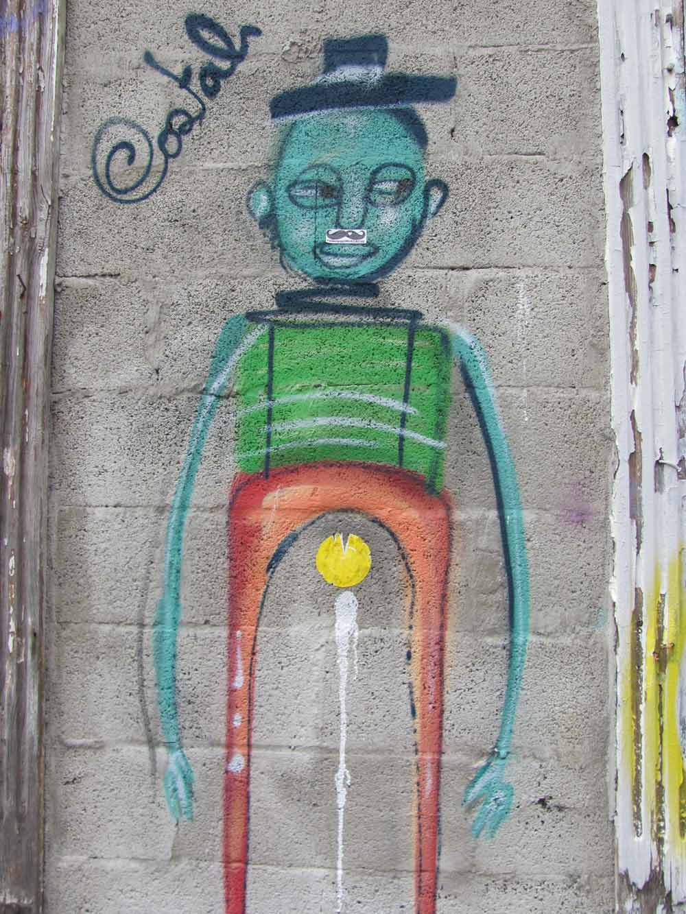 Street art from Porto11
