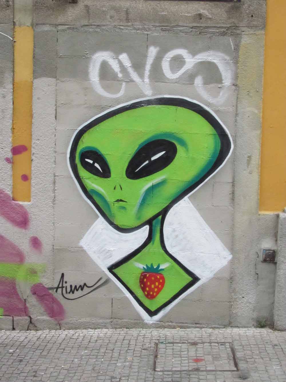 Street art from Porto9